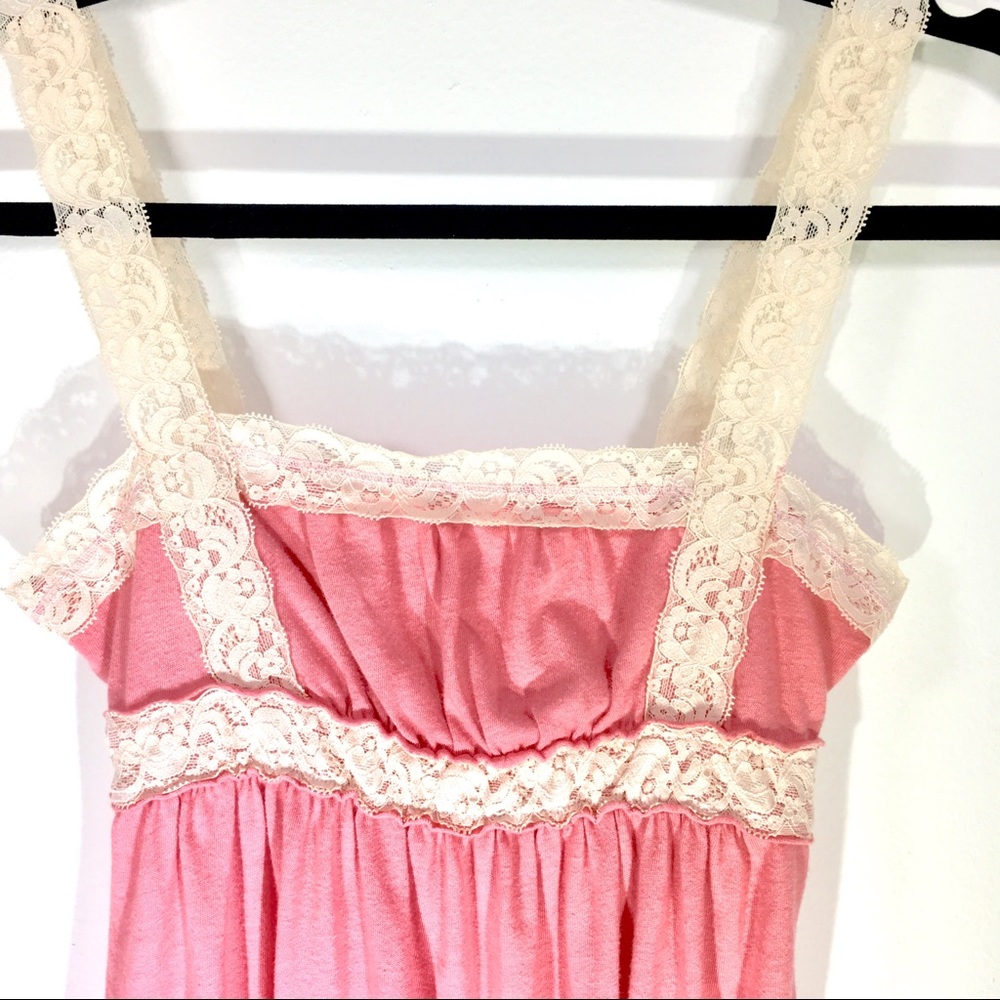 Pink/peach Abercrombie Tank-top w/ peach lacy trim